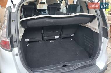 Минивэн Renault Megane Scenic 2012 в 