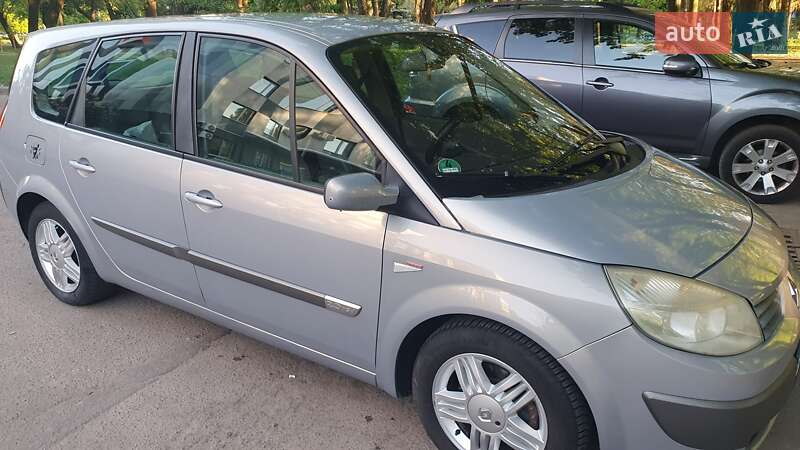 Мінівен Renault Megane Scenic 2004 в 