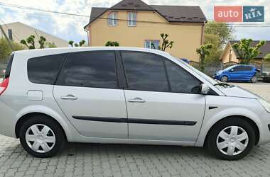 Минивэн Renault Megane Scenic 2005 в 