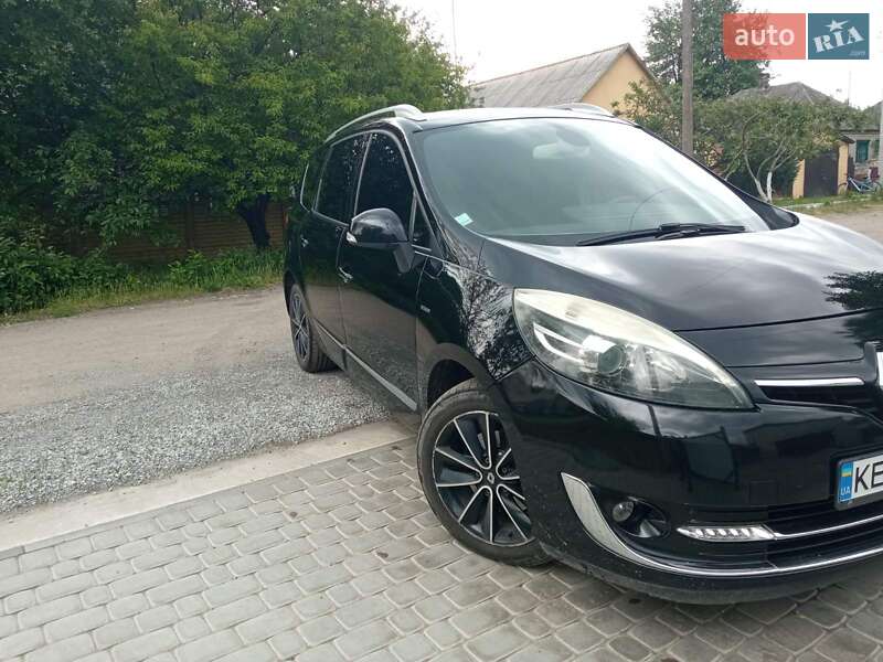 Мінівен Renault Megane Scenic 2013 в 