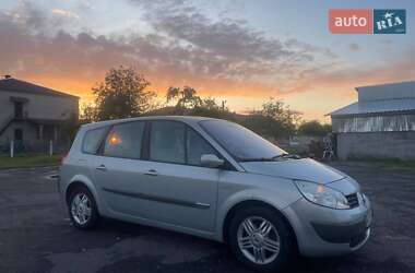 Минивэн Renault Megane Scenic 2004 в 
