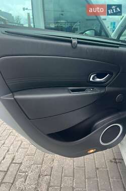 Минивэн Renault Megane Scenic 2010 в 