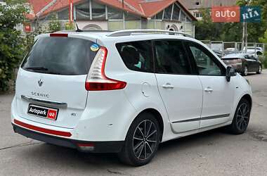 Мінівен Renault Megane Scenic 2012 в 