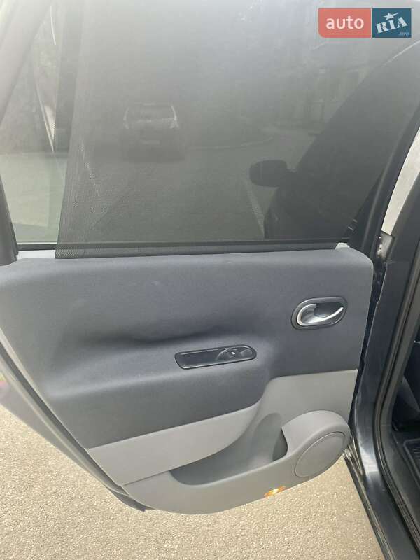Минивэн Renault Megane Scenic 2007 в Киеве