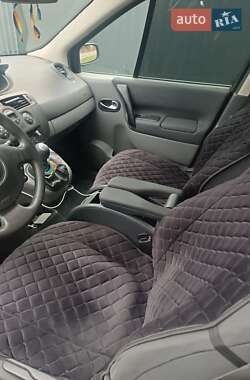 Минивэн Renault Megane Scenic 2007 в 