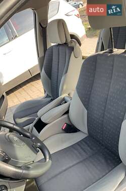 Минивэн Renault Megane Scenic 2005 в 