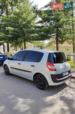 Минивэн Renault Megane Scenic 2004 в 