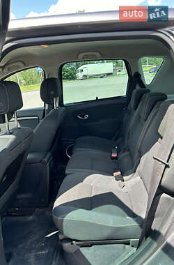Минивэн Renault Megane Scenic 2010 в 