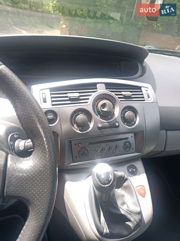 Мінівен Renault Megane Scenic 2003 в Кам'янському
