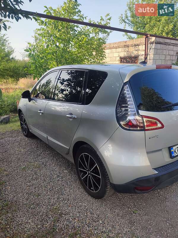 Минивэн Renault Megane Scenic 2012 в Запорожье