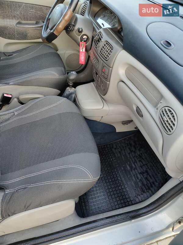 Мінівен Renault Megane Scenic 2000 в Кам'янець-Подільському