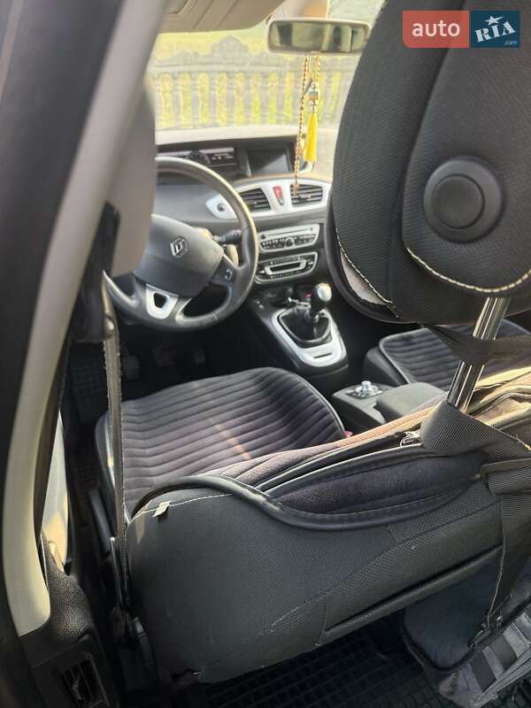 Минивэн Renault Megane Scenic 2010 в Черновцах