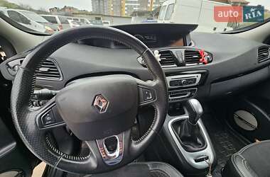 Минивэн Renault Megane Scenic 2015 в 