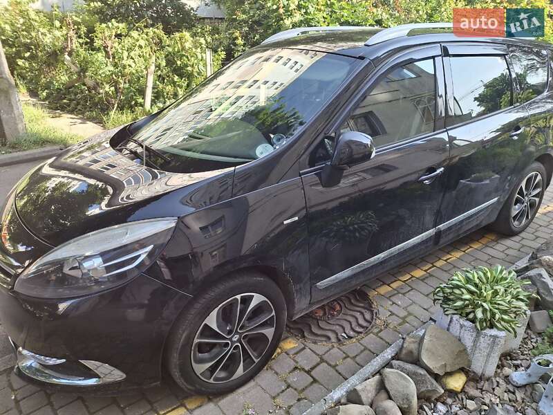 Мінівен Renault Megane Scenic 2016 в Івано-Франківську