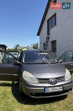 Минивэн Renault Megane Scenic 2003 в  фото 2 Минивэн Renault Megane Scenic 2003 в