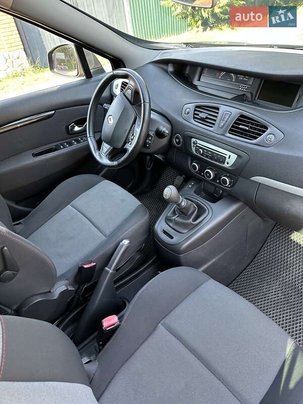 Минивэн Renault Megane Scenic 2015 в Полтаве