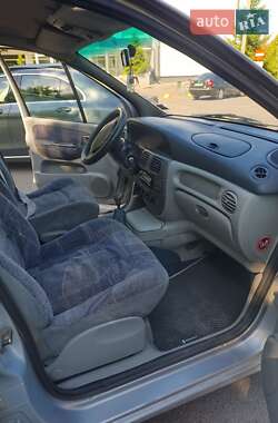 Минивэн Renault Megane Scenic 1999 в 