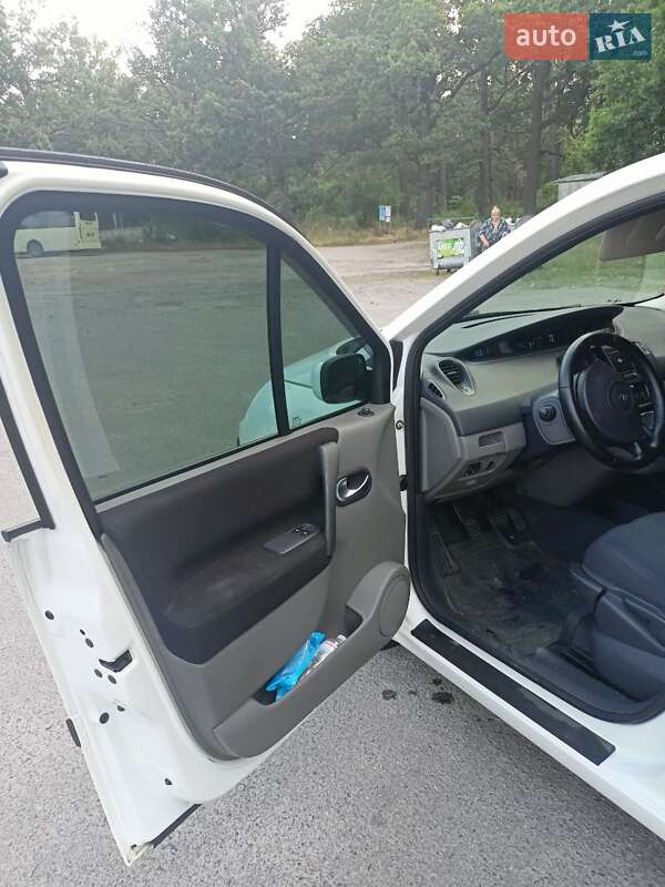 Минивэн Renault Megane Scenic 2006 в Белой Церкви