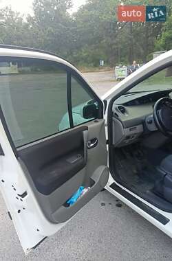 Минивэн Renault Megane Scenic 2006 в 