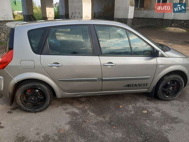 Минивэн Renault Megane Scenic 2007 в Костополе