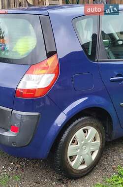 Минивэн Renault Megane Scenic 2005 в 