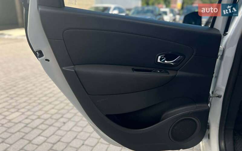 Минивэн Renault Megane Scenic 2012 в Ивано-Франковске