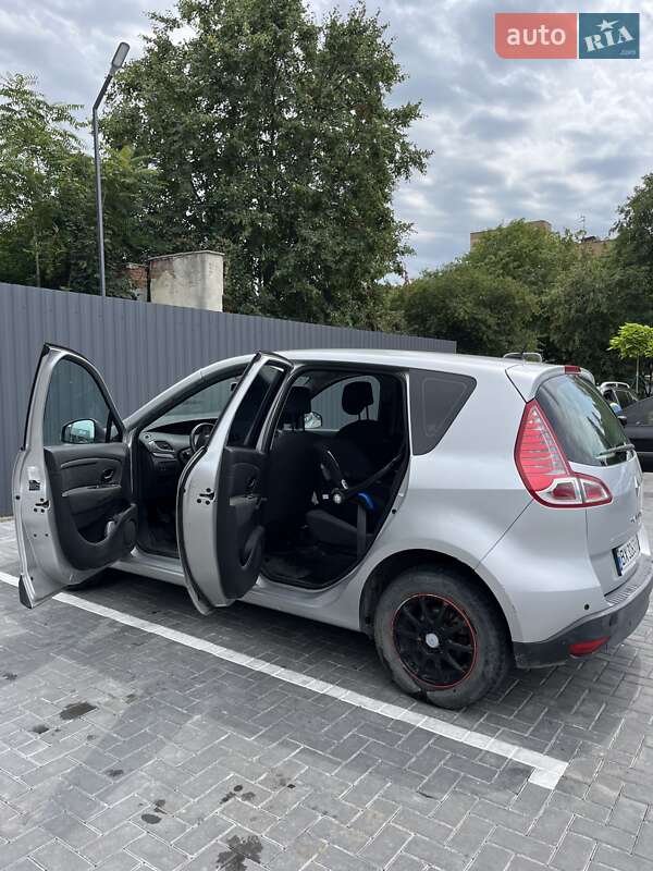 Минивэн Renault Megane Scenic 2011 в Каменец-Подольском