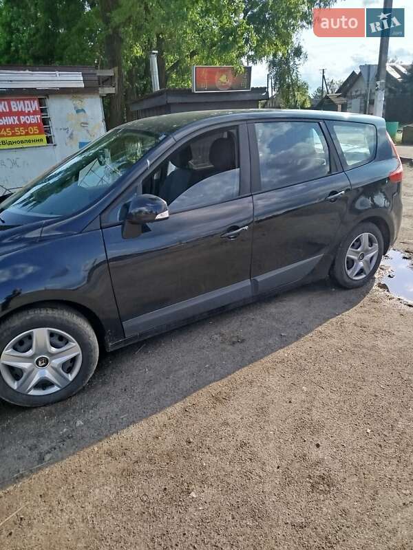 Минивэн Renault Megane Scenic 2011 в Киеве