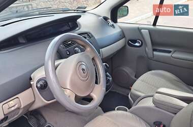 Минивэн Renault Megane Scenic 2004 в 