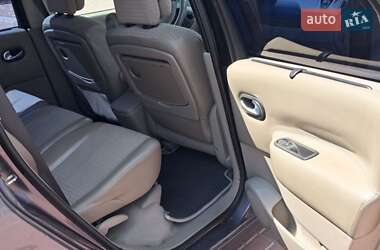 Минивэн Renault Megane Scenic 2004 в 