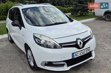 Минивэн Renault Megane Scenic 2015 в 