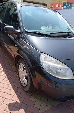 Мінівен Renault Megane Scenic 2006 в  Мінівен Renault Megane Scenic 2006 в