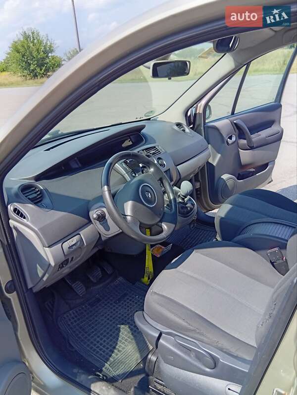 Минивэн Renault Megane Scenic 2008 в Яготине