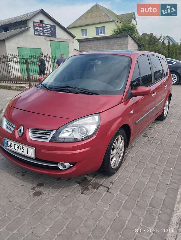 Минивэн Renault Megane Scenic 2009 в 