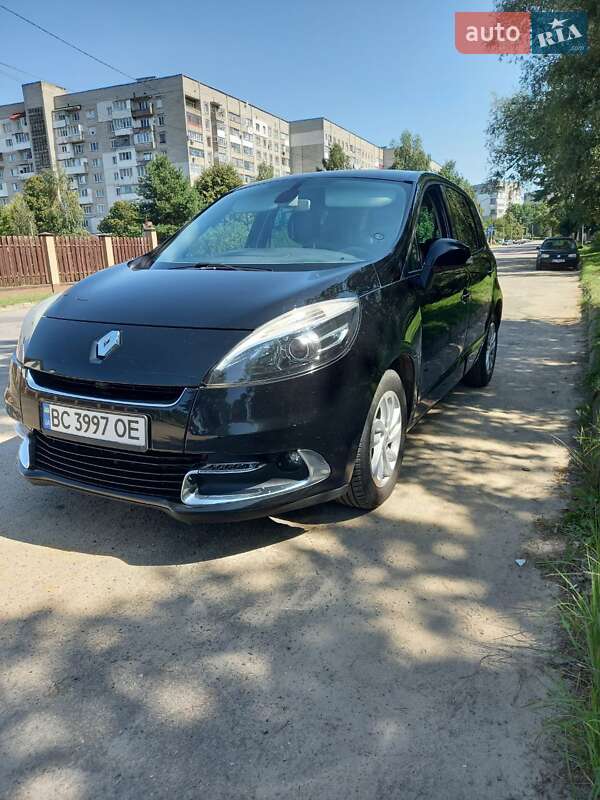 Мінівен Renault Megane Scenic 2012 в Новояворівську
