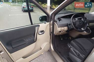Минивэн Renault Megane Scenic 2008 в 