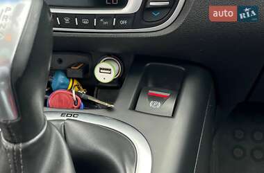 Минивэн Renault Megane Scenic 2014 в 