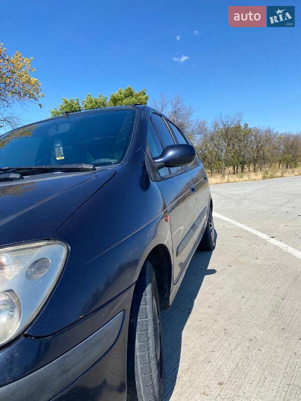 Renault Megane Scenic 2000