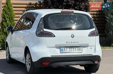 Минивэн Renault Megane Scenic 2014 в 