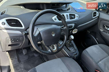 Минивэн Renault Megane Scenic 2014 в 