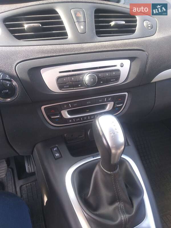 Минивэн Renault Megane Scenic 2014 в Ямполе фото 9 Минивэн Renault Megane Scenic 2014 в Ямполе
