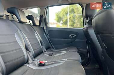 Минивэн Renault Megane Scenic 2012 в 