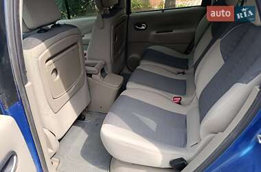 Минивэн Renault Megane Scenic 1999 в 