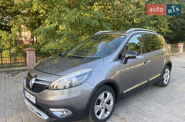 Минивэн Renault Megane Scenic 2013 в 