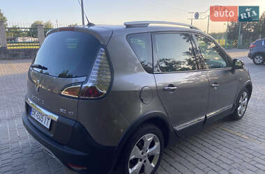 Минивэн Renault Megane Scenic 2013 в 