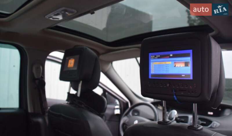 Минивэн Renault Megane Scenic 2016 в Киеве