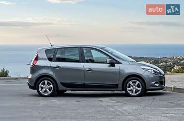Минивэн Renault Megane Scenic 2009 в 