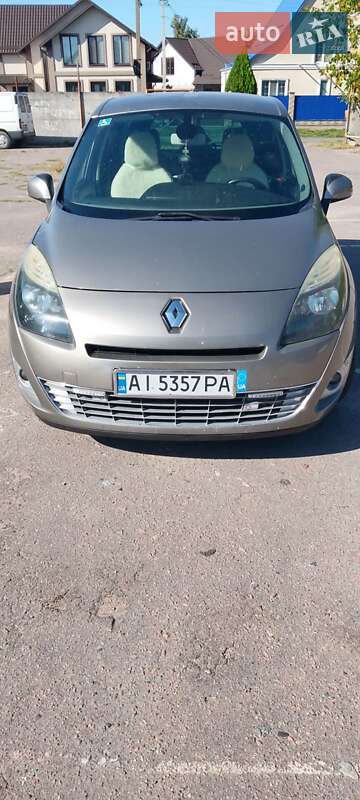Мінівен Renault Megane Scenic 2010 в Переяславі фото Мінівен Renault Megane Scenic 2010 в Переяславі