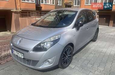 Renault Megane Scenic 2011