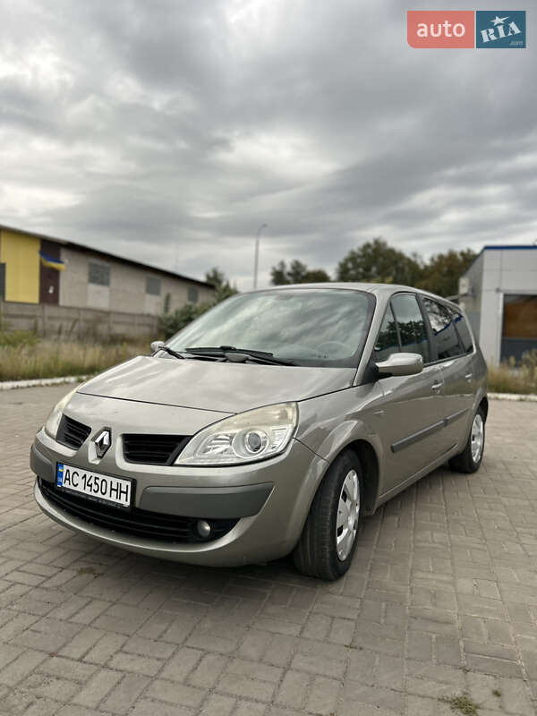 Минивэн Renault Megane Scenic 2006 в Нововолынске
